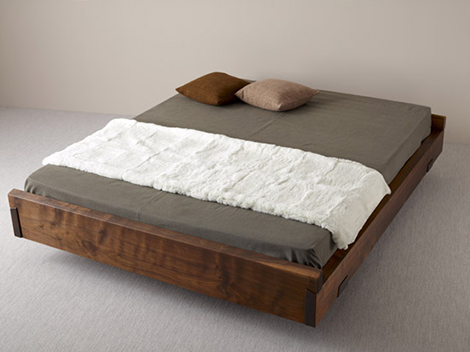 natural solid wood swiss bed