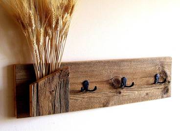 beautiful classic design wooden key rack