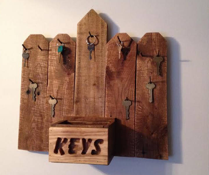 pallet wooden key rack