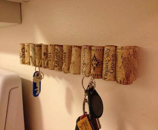 wine cork key holder for wall