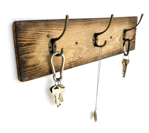 wooden key holder with cloat hanger
