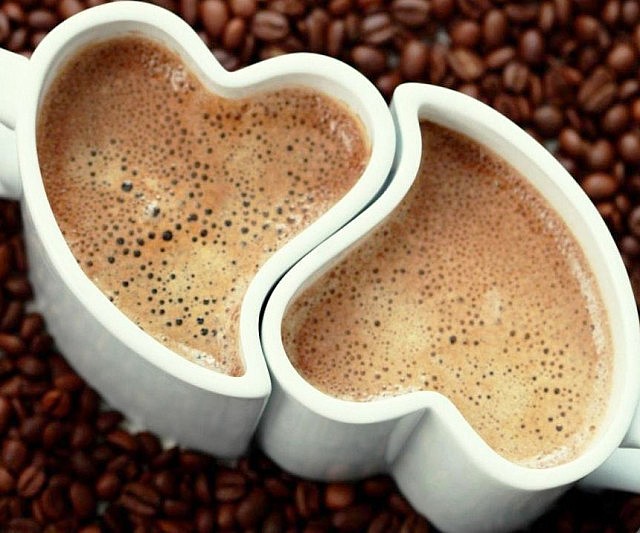 heart shaped coffee cups
