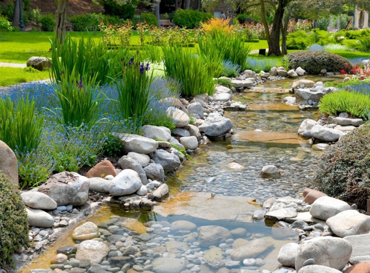 rocky stone ideas in a japanese garden