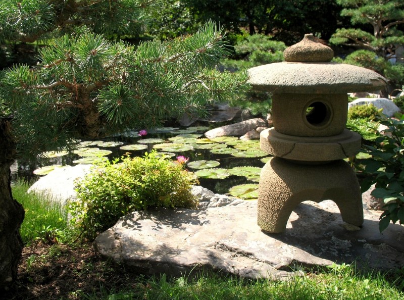 toro japanese garden lantern made from stone