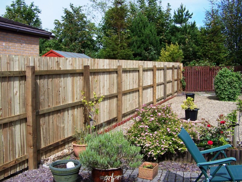 wood fence for zen home japanese garden design concept