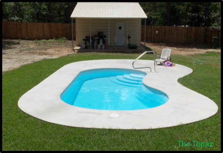 small fiberglass pool for a backyard