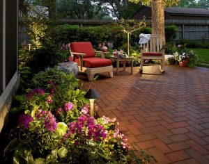 small yard with red rose garden design ideas
