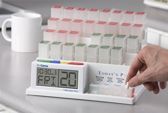 MedCenter 31 Day Pill Organizer with reminder