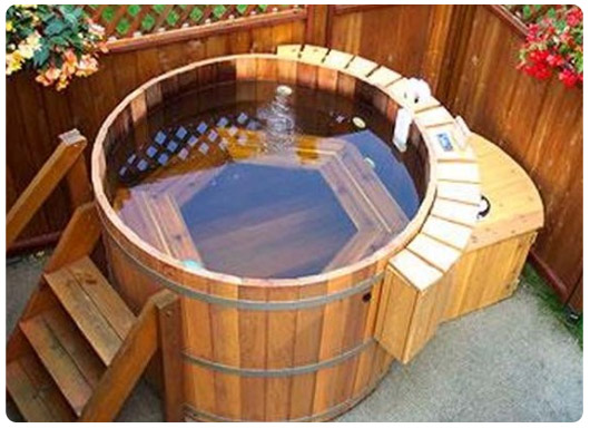 Japanese Style Outdoor Cedar Hot Tubs 