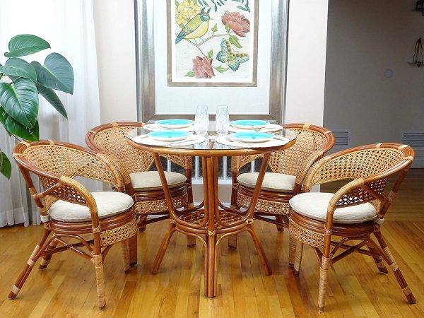 5 round wicker dining chairs with round table
